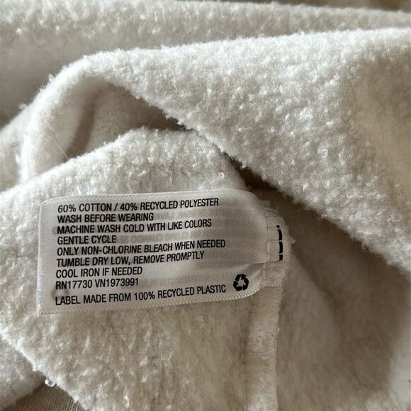 Colsie Fleece Crop Sweatshirt! - Picture 9 of 13